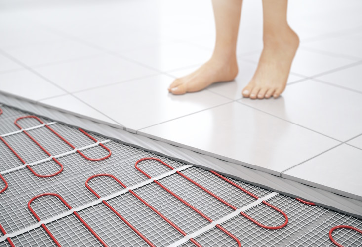 Eine Fußbodenheizung bietet zahlreiche Vorteile – vor allem im Winter!